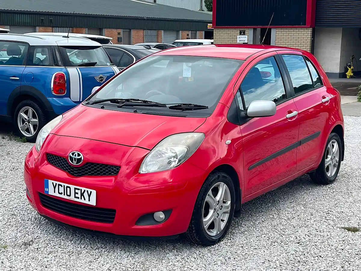 Used 2010 Toyota Yaris Tr Red - Interior and Exterior details 3