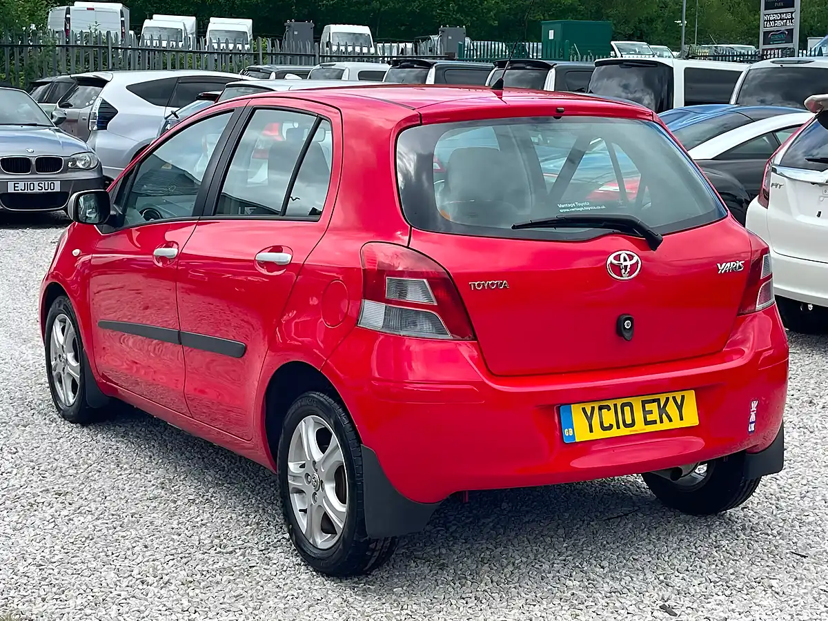 Used 2010 Toyota Yaris Tr Red - Interior and Exterior details 5