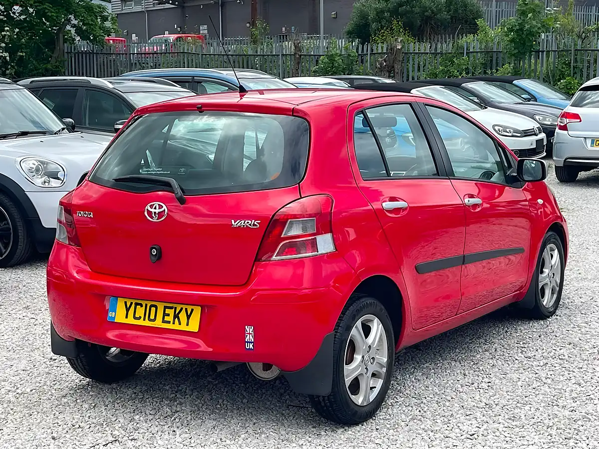 Used 2010 Toyota Yaris Tr Red - Interior and Exterior details 7