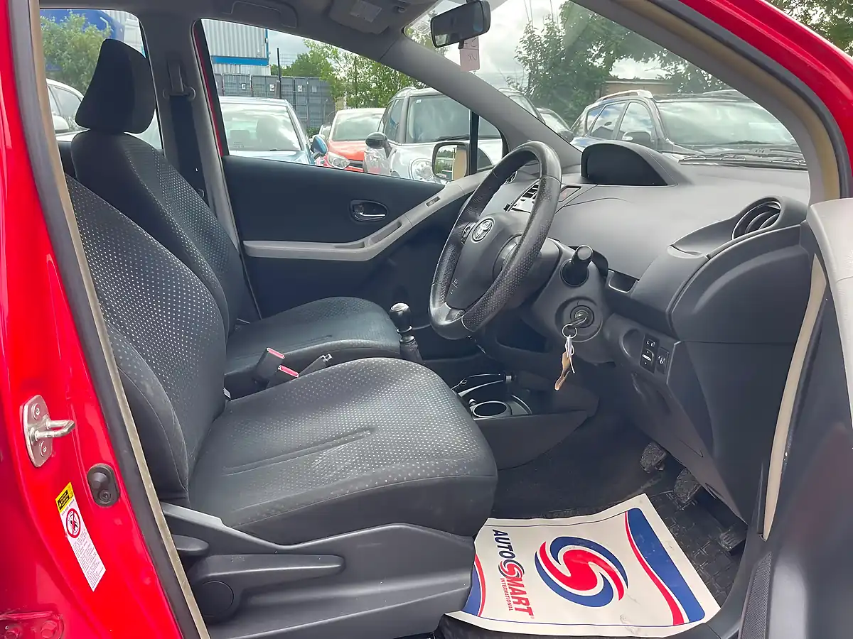 Used 2010 Toyota Yaris Tr Red - Interior and Exterior details 9