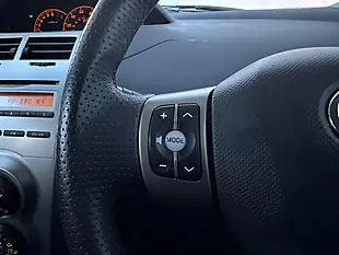Used 2010 Toyota Yaris Tr Silver - Interior and Exterior details 14