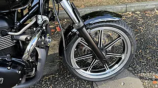 Used 2010 Triumph Bonneville Black - Interior and Exterior details 5