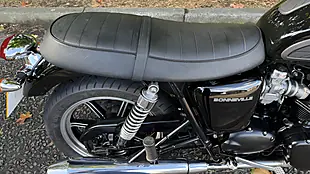 Used 2010 Triumph Bonneville Black - Interior and Exterior details 8