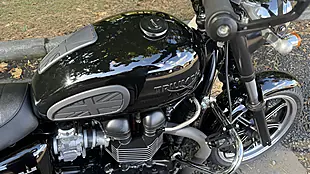 Used 2010 Triumph Bonneville Black - Interior and Exterior details 9