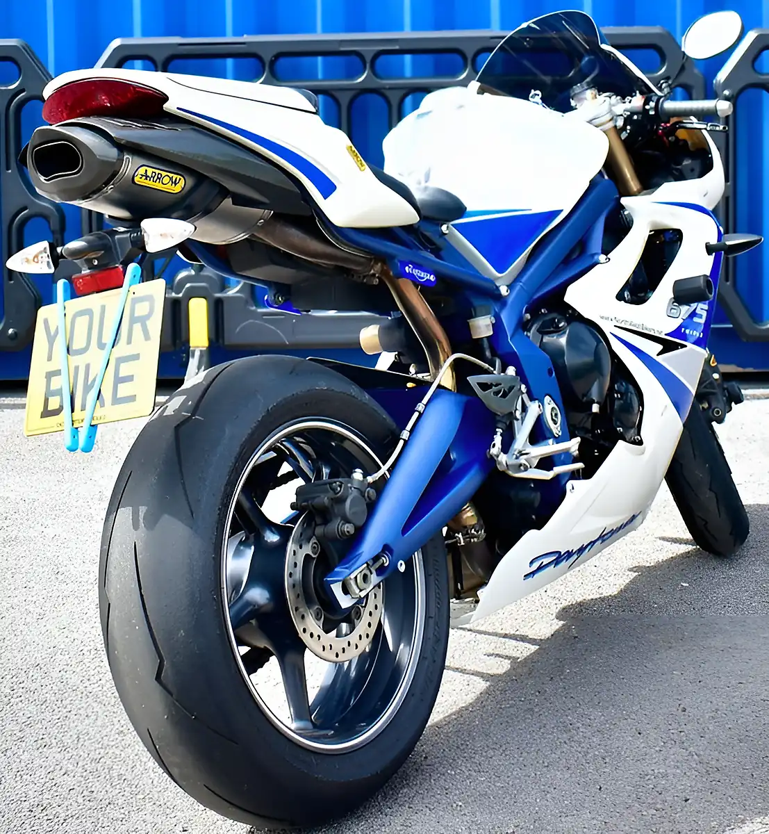 Used 2010 Triumph Daytona 675 Super Sports White - Interior and Exterior details 10