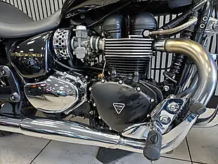 Used 2010 Triumph Speed Master Black/White - Interior and Exterior details 10