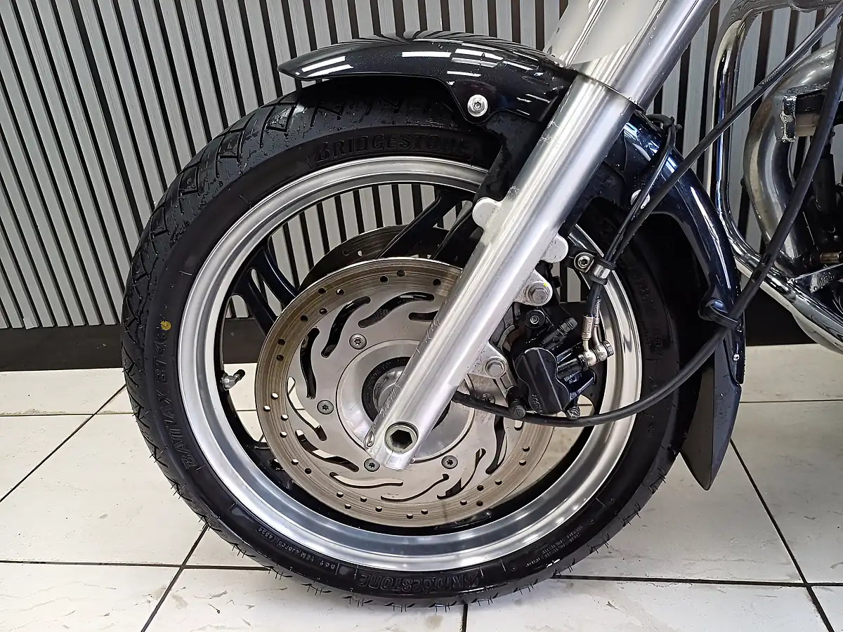 Used 2010 Triumph Speed Master Black/White - Interior and Exterior details 18