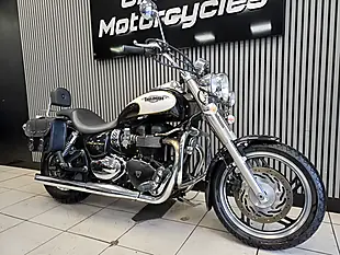 Used 2010 Triumph Speed Master Black/White - Interior and Exterior details 3