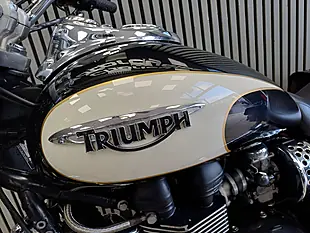 Used 2010 Triumph Speed Master Black/White - Interior and Exterior details 9