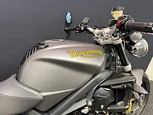 Used 2010 Triumph Street Triple 675 - Interior and Exterior details 10