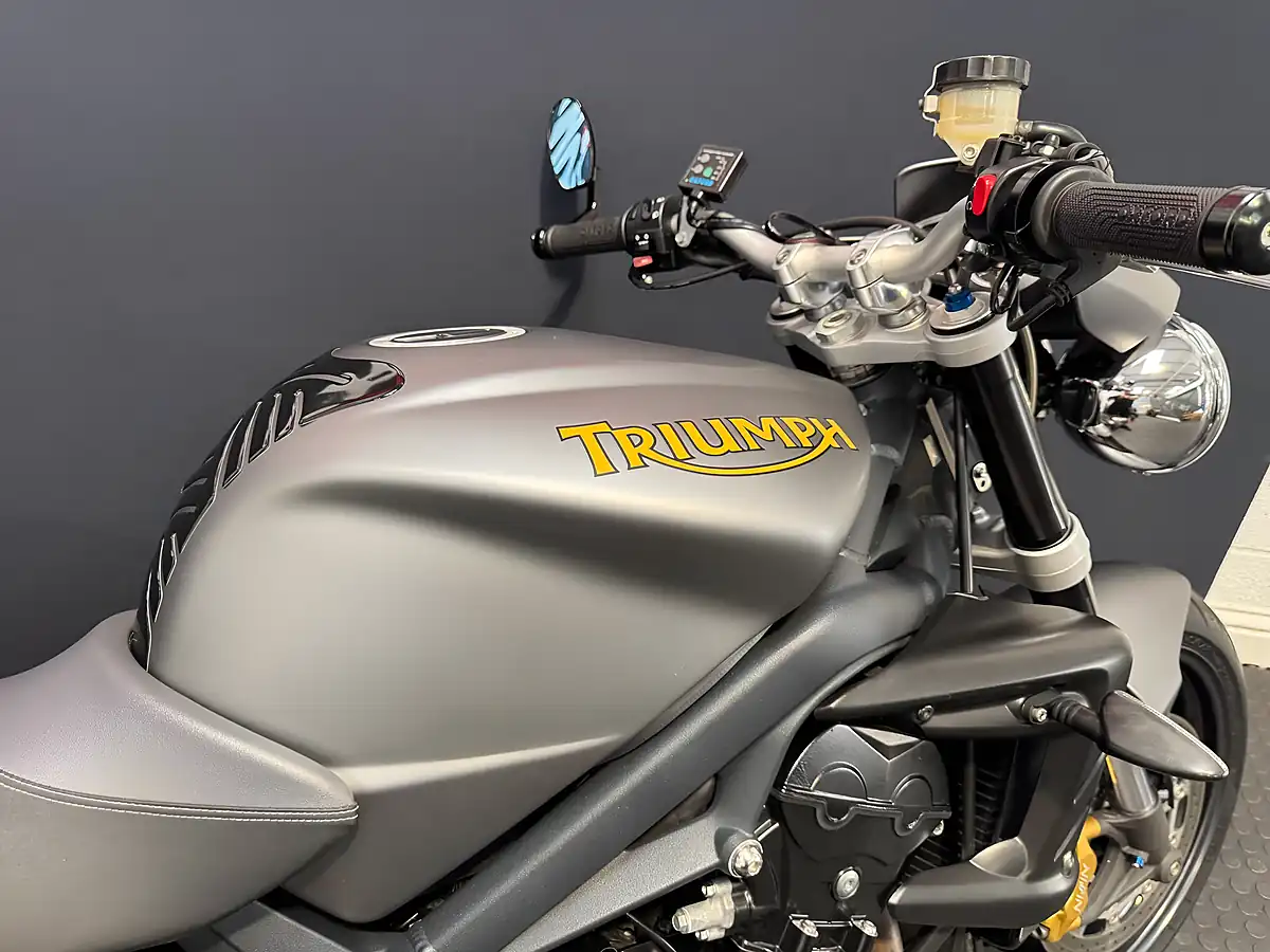 Used 2010 Triumph Street Triple 675 - Interior and Exterior details 10