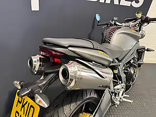 Used 2010 Triumph Street Triple 675 - Interior and Exterior details 12