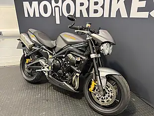 Used 2010 Triumph Street Triple 675 - Interior and Exterior details 5
