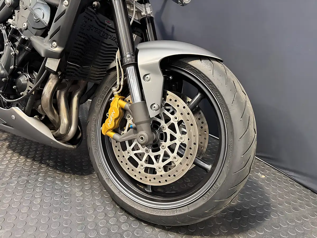 Used 2010 Triumph Street Triple 675 - Interior and Exterior details 7