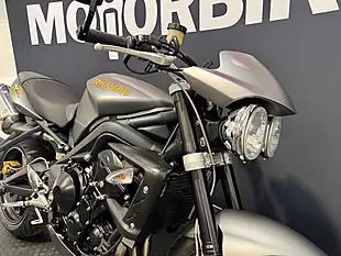 Used 2010 Triumph Street Triple 675 - Interior and Exterior details 9
