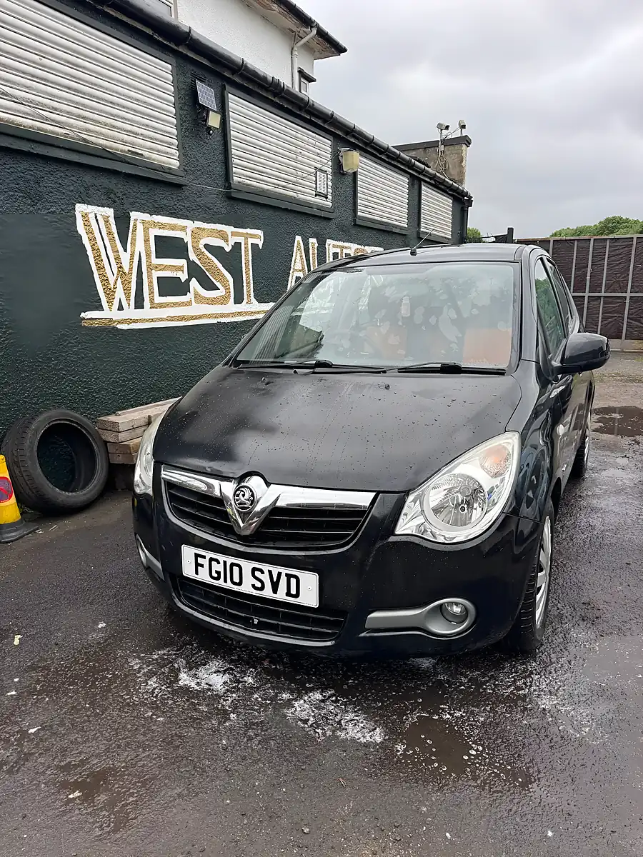 Used 2010 Vauxhall Agila - Interior and Exterior details 3