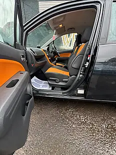 Used 2010 Vauxhall Agila - Interior and Exterior details 5