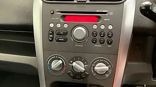 Used 2010 Vauxhall Agila S Silver - Interior and Exterior details 11