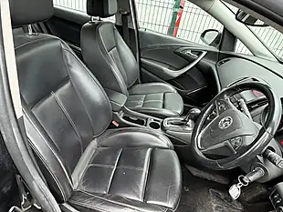 Used 2010 Vauxhall Astra Elite Black - Interior and Exterior details 9