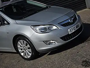 Used 2010 Vauxhall Astra Elite Silver - Interior and Exterior details 3
