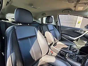 Used 2010 Vauxhall Astra Elite Silver - Interior and Exterior details 5