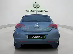 Used 2010 Vauxhall Astra Exclusiv Blue - Interior and Exterior details 3