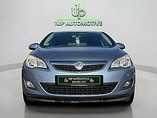 Used 2010 Vauxhall Astra Exclusiv Blue - Interior and Exterior details 4