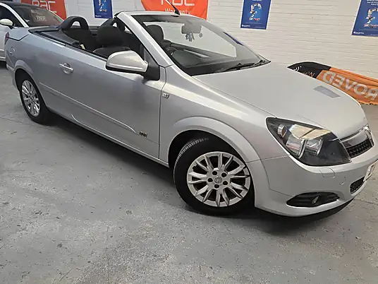 2010 Vauxhall Astra Sport Twin Top