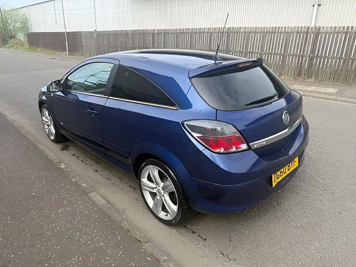 Used 2010 Vauxhall Astra Sri Blue - Interior and Exterior details 6