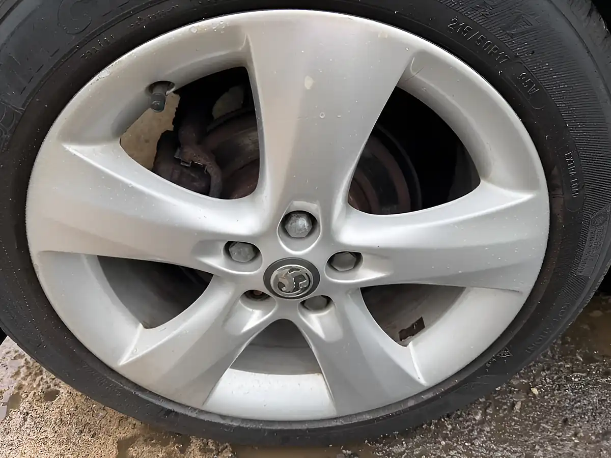 Used 2010 Vauxhall Astra Sri Light Blue - Interior and Exterior details 11