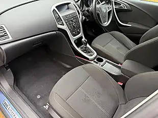 Used 2010 Vauxhall Astra Sri Light Blue - Interior and Exterior details 17