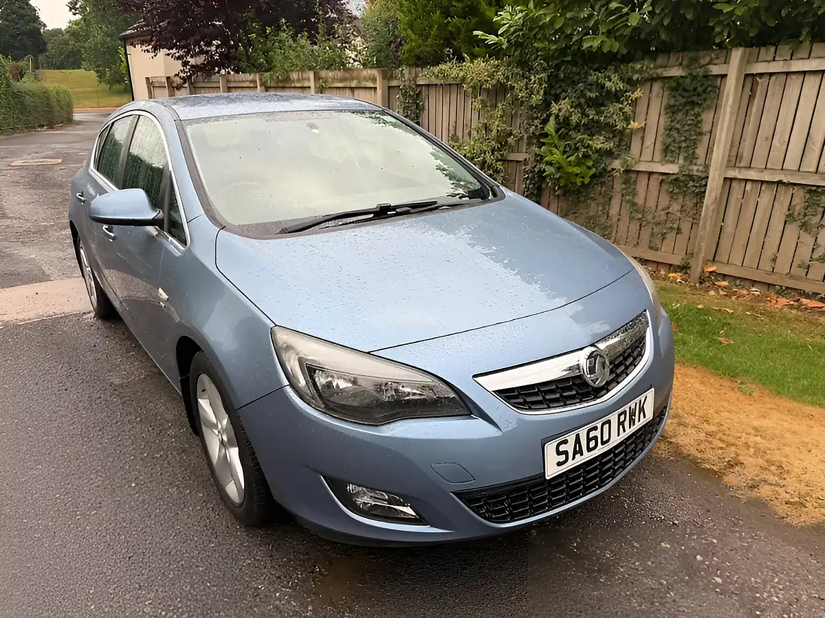 Used 2010 Vauxhall Astra Sri Light Blue - Interior and Exterior details 19