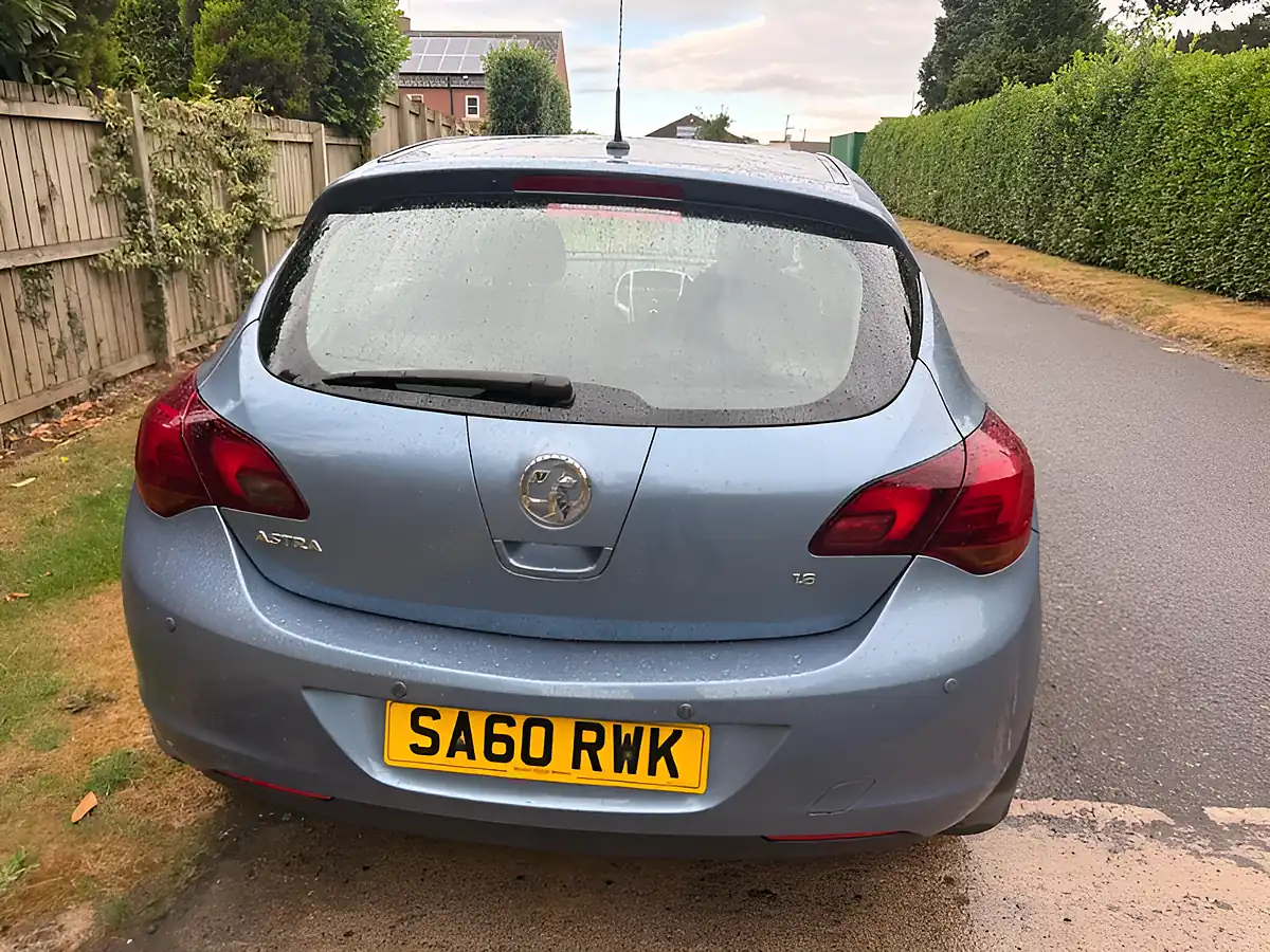 Used 2010 Vauxhall Astra Sri Light Blue - Interior and Exterior details 6