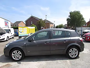 Used 2010 Vauxhall Astra Sxi Grey - Interior and Exterior details 4