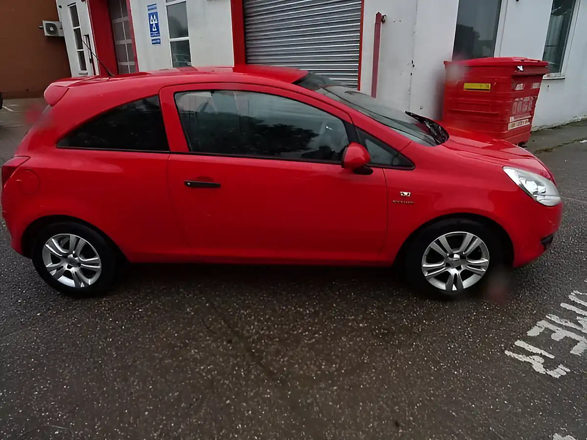 Used 2010 Vauxhall Corsa Energy Red - Interior and Exterior details 10