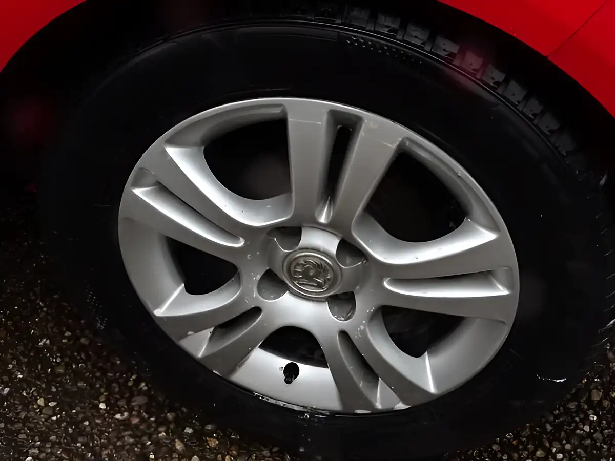 Used 2010 Vauxhall Corsa Energy Red - Interior and Exterior details 14