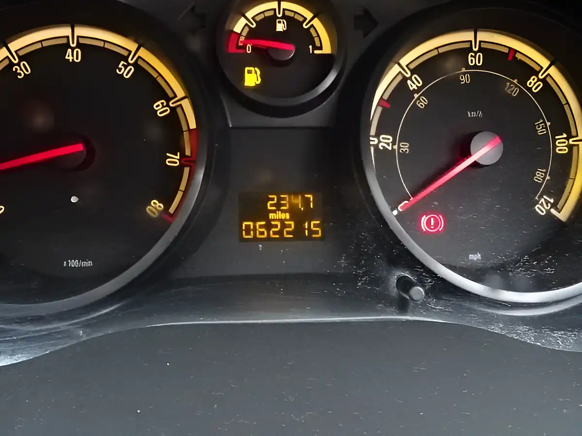 Used 2010 Vauxhall Corsa Energy Red - Interior and Exterior details 17