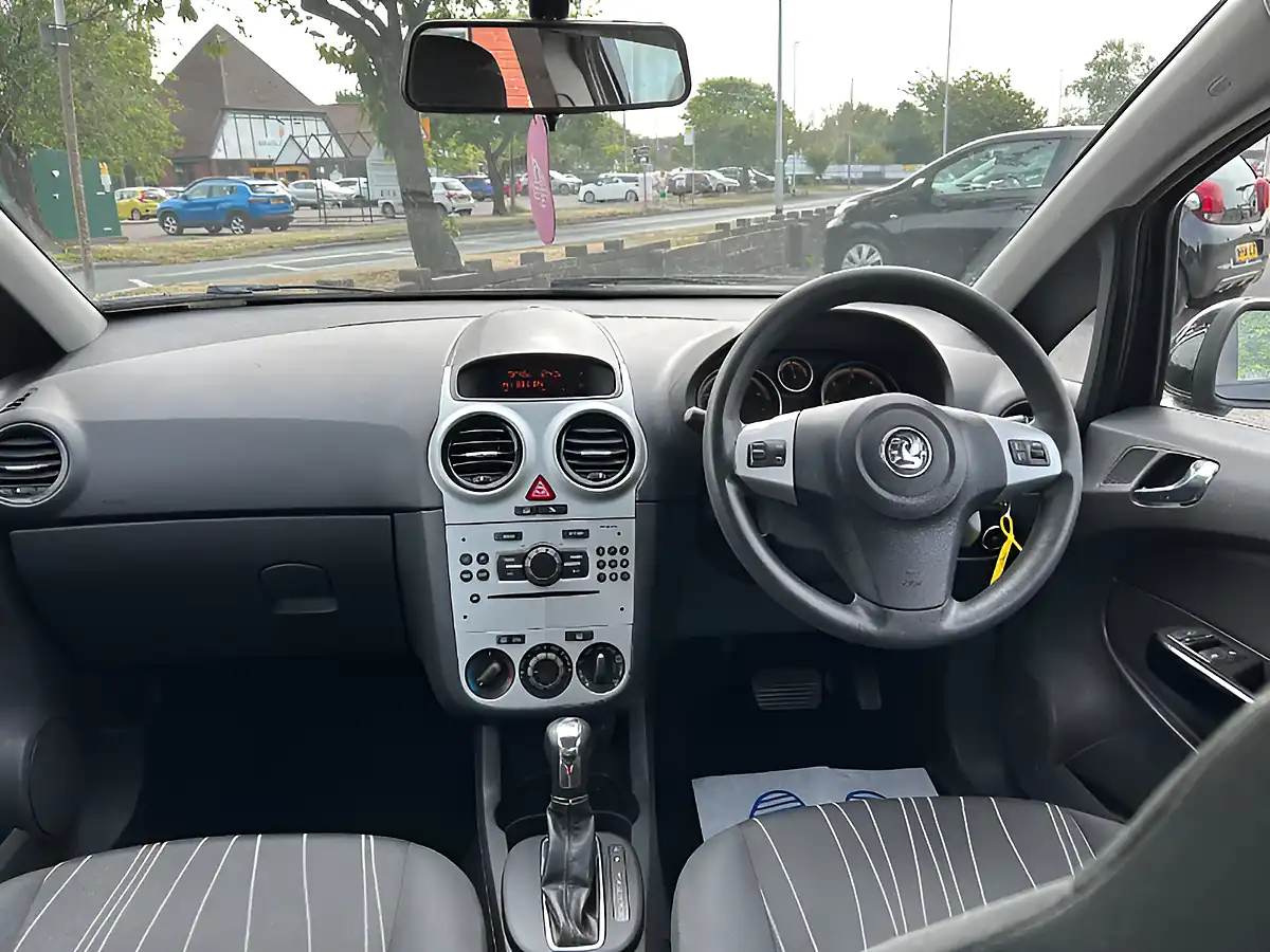 Used 2010 Vauxhall Corsa Exclusiv Black - Interior and Exterior details 14