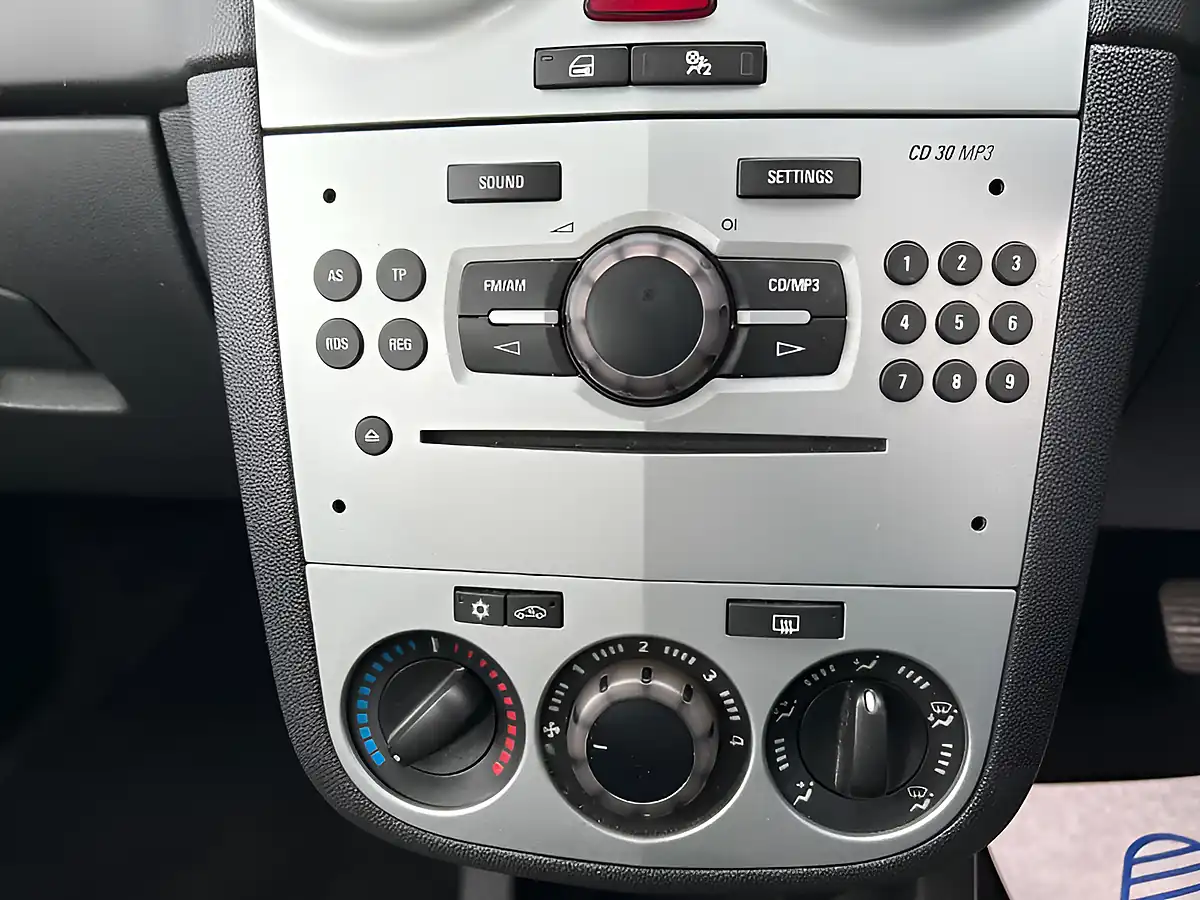 Used 2010 Vauxhall Corsa Exclusiv Black - Interior and Exterior details 15