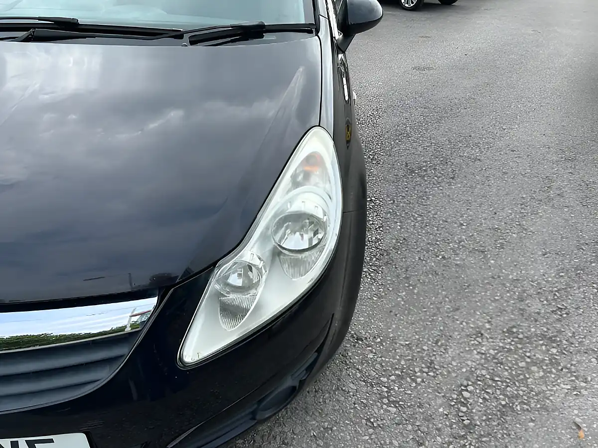Used 2010 Vauxhall Corsa Exclusiv Black - Interior and Exterior details 9