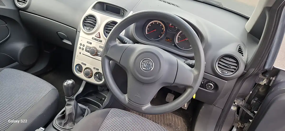 Used 2010 Vauxhall Corsa S Grey - Interior and Exterior details 14