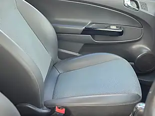 Used 2010 Vauxhall Corsa Se Black - Interior and Exterior details 10