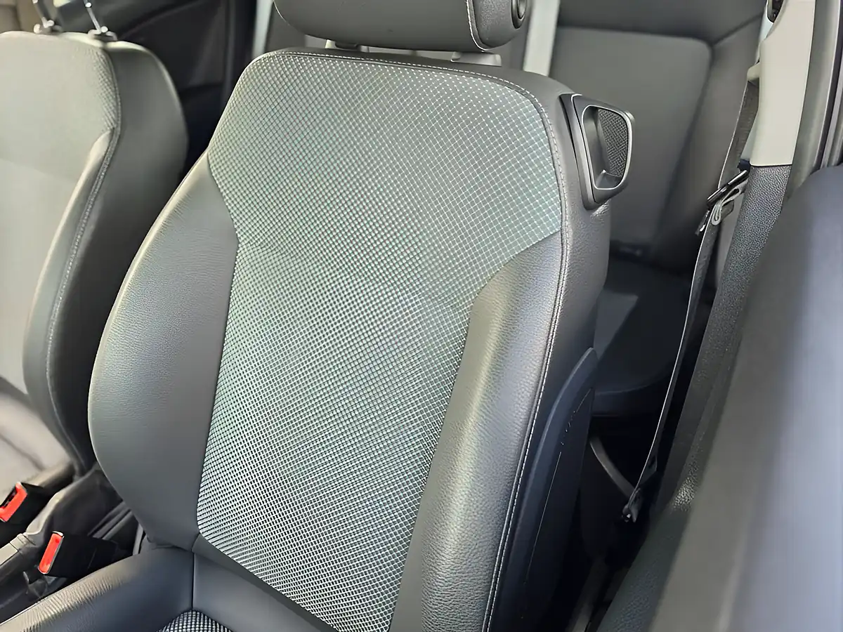 Used 2010 Vauxhall Corsa Se Black - Interior and Exterior details 14