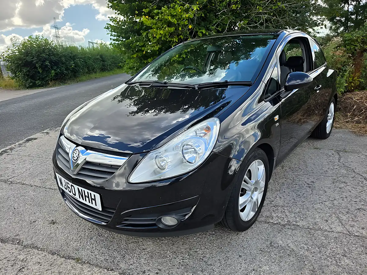 Used 2010 Vauxhall Corsa Se Black - Interior and Exterior details 3