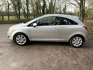 Used 2010 Vauxhall Corsa Se Silver - Interior and Exterior details 8