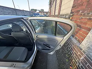 Used 2010 Vauxhall Corsa Se Silver - Interior and Exterior details 15
