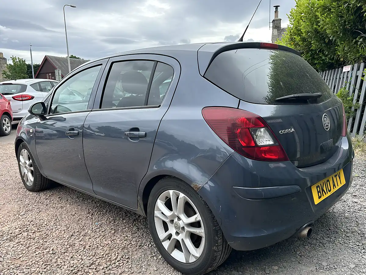 Used 2010 Vauxhall Corsa Sxi Blue - Interior and Exterior details 10
