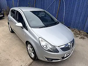 Used 2010 Vauxhall Corsa Sxi Silver - Interior and Exterior details 4