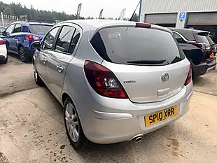 Used 2010 Vauxhall Corsa Sxi Silver - Interior and Exterior details 9