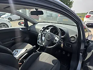 Used 2010 Vauxhall Corsa Sxi Silver - Interior and Exterior details 12